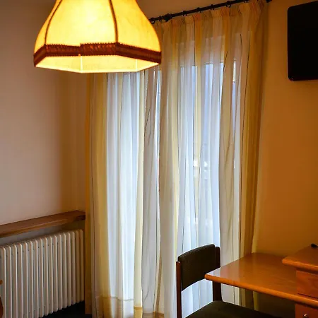 Hotel Regina Delle Dolomiti