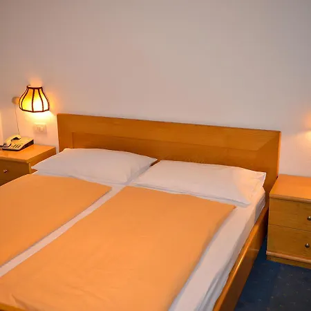 Hotel Regina Delle Dolomiti