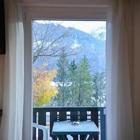Hotel Regina Delle Dolomiti 3*